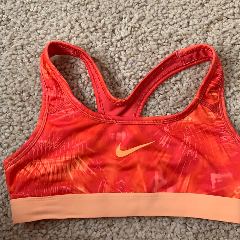 Nike dry fit sports bra!